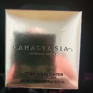 Anastasia Beverly Hills Loose Highlighter